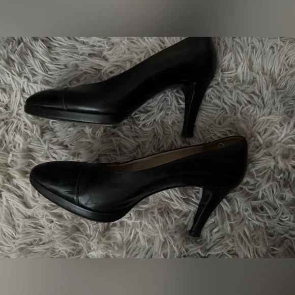Authentic vintage Chanel Black Women's heels